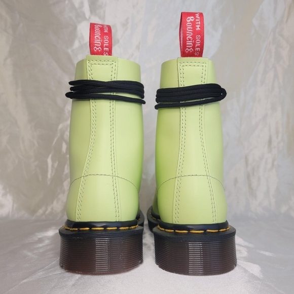 Dr. Martens x Undercover Jun Takahashi 1460 leather boots in Pastel Yellow - Picture 6 of 8